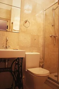 - Laipu Apartamento Riga